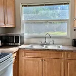 Cozy Rooms Near Busch Gardens