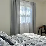 Cozy Rooms Near Busch Gardens
