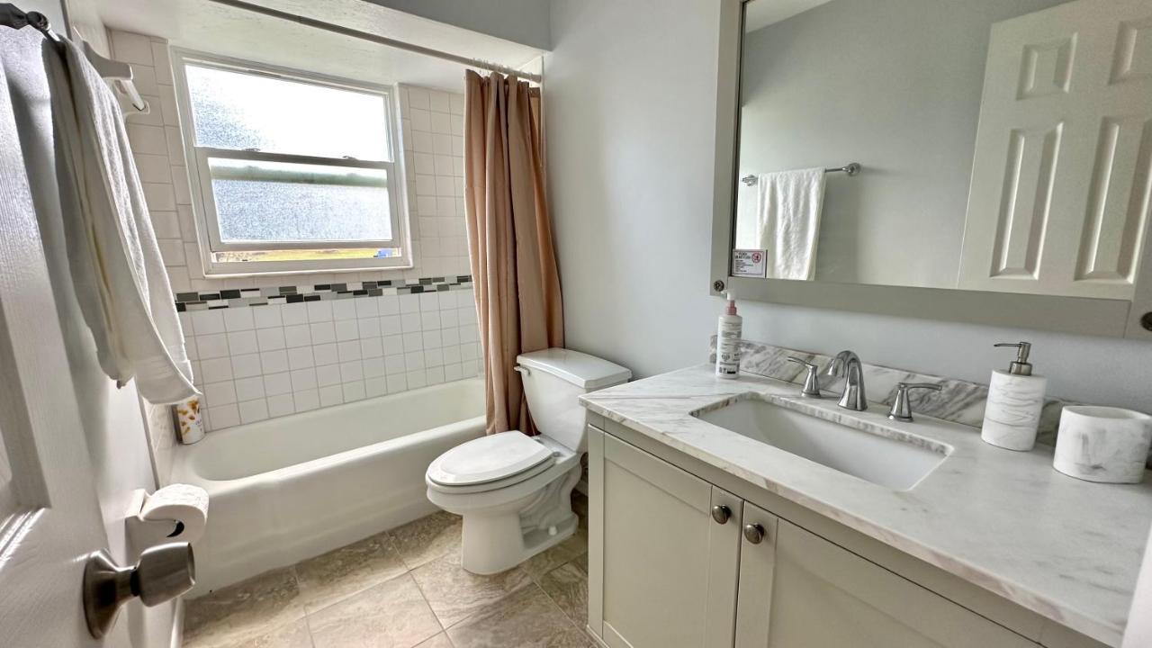 Homestay Cozy Near Busch Gardens *